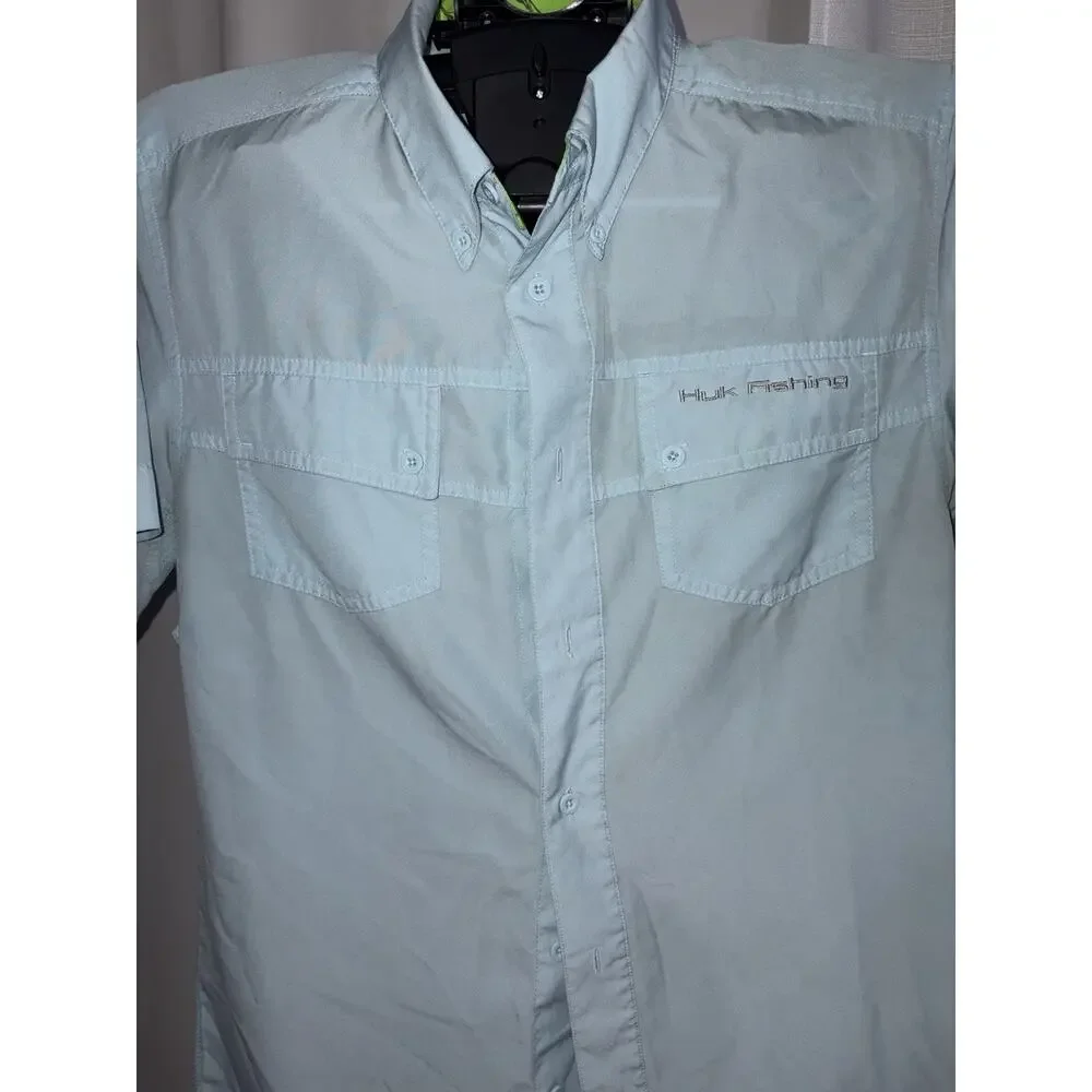 Huk Men’s Light Blue Short Sleeve Button-Down Fishing Shirt Pockets L Poly